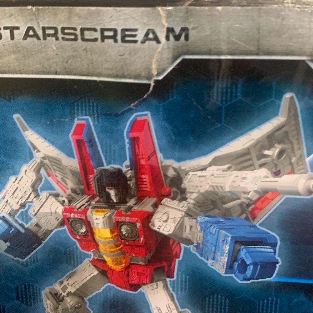 Transformers Toys Generations War for Cybertron - Picture 4 of 4